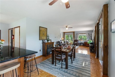 Welcome to this exceptional second-owner custom chalet-style - photo 10