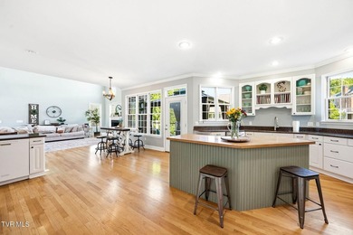 Welcome to 218 Galway Rd in Bristol, TN. Take a look at this big - photo 4