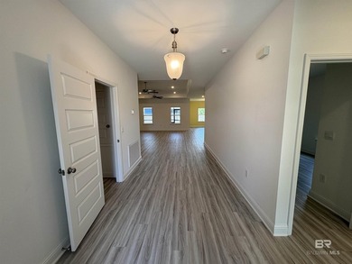 PRICE REDUCED + FRESH WHITE PAINT THROUGHOUT! If you toured this - photo 4