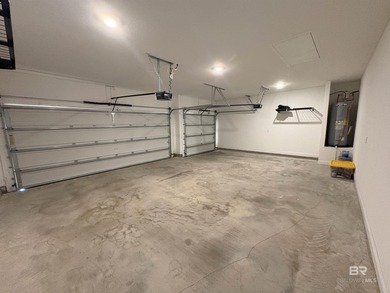PRICE REDUCED + FRESH WHITE PAINT THROUGHOUT! If you toured this - photo 8
