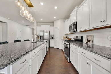 Experience the perfect blend of modern design, thoughtful layout - photo 11
