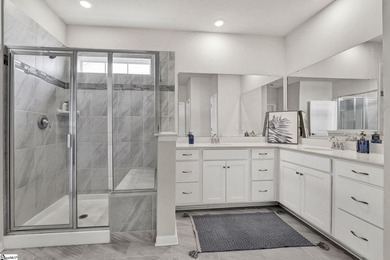 Experience the perfect blend of modern design, thoughtful layout - photo 16