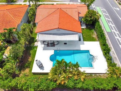 Discover an exquisite corner lot oasis, offering 4 bedrooms and - photo 22