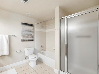Welcome to this bright and open 2-bedroom, 2-bath condo in - photo 31