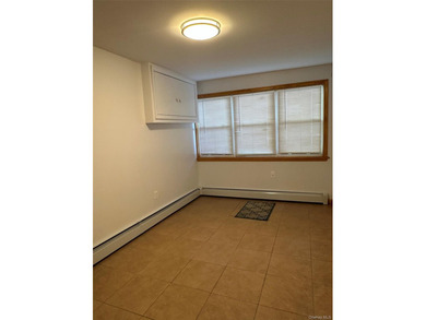 A duplex residence located in the prime center of Flushing. Each - photo 7