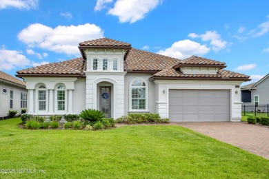 Lake Home ActiveUnderContr in Jacksonville, Florida