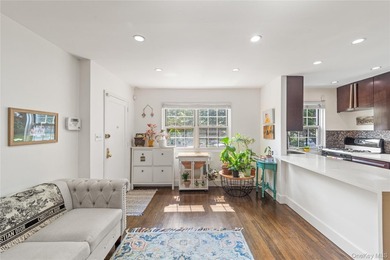 Welcome to this bright and inviting 1-bedroom garden-style co-op - photo 3