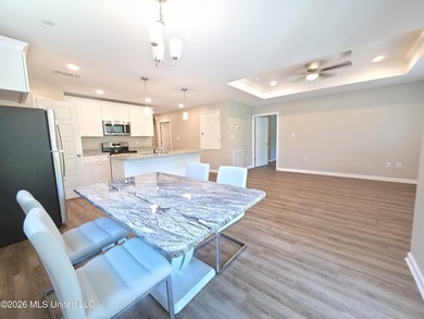 This beautiful home in Gulfport is designed for both style and - photo 12