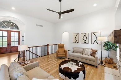 RARE OPPORTUNITY & PREMIER LOCATION! This stunning four-bedroom - photo 13