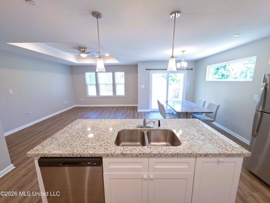 This beautiful home in Gulfport is designed for both style and - photo 14