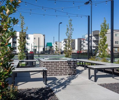 This modern 18-unit, Class A apartment building in rapidly - photo 16