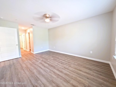 This beautiful home in Gulfport is designed for both style and - photo 17