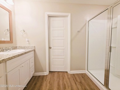 This beautiful home in Gulfport is designed for both style and - photo 20