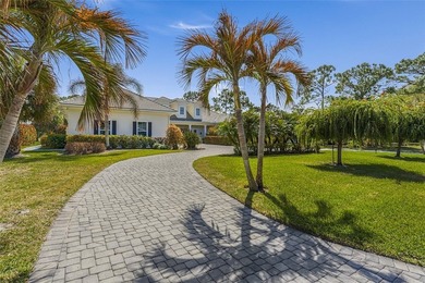 Custom-built in 2019, this stunning CBS golf course estate in - photo 2