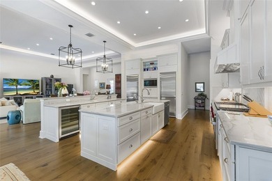 Custom-built in 2019, this stunning CBS golf course estate in - photo 7