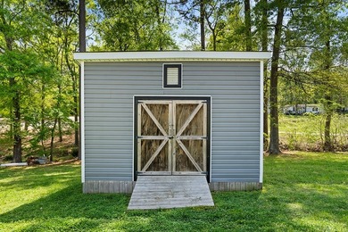 Welcome to lakefront living at its finest! This unrestricted - photo 29