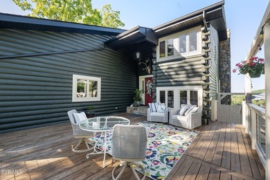 Welcome to this stunning cabin-style modern home offering - photo 5