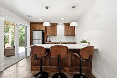 RARE OPPORTUNITY & PREMIER LOCATION! This stunning four-bedroom - photo 49