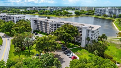 Lake Condo For Sale in Pompano Beach, Florida