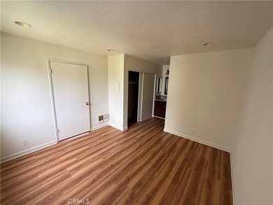Beautifully Updated 2-Bedroom Condo in Prime Santa Ana Location - photo 11