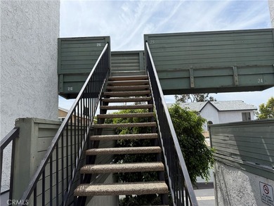 Beautifully Updated 2-Bedroom Condo in Prime Santa Ana Location - photo 18