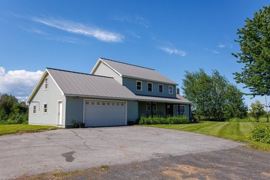 Island country living awaits in the heart of the Lake Champlain - photo 4