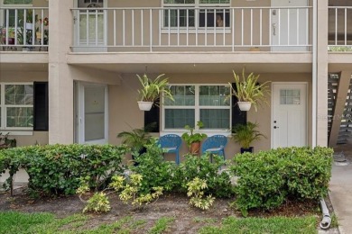 Lake Condo For Sale in Winter Park, Florida