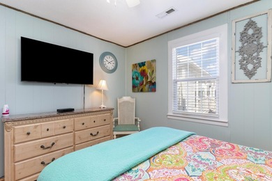 Cozy 2BR/1BA conversion located within the prestigious and - photo 15