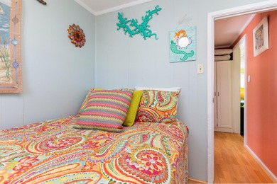 Cozy 2BR/1BA conversion located within the prestigious and - photo 20