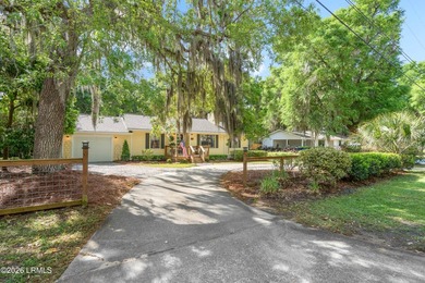 Charming 3BR Cottage on Lady's Island - Minutes to Downtown - photo 3