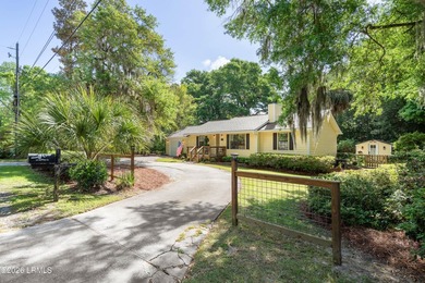 Charming 3BR Cottage on Lady's Island - Minutes to Downtown - photo 4