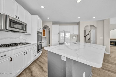Welcome to executive living in the sought-after Copper Hills - photo 29