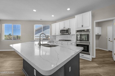 Welcome to executive living in the sought-after Copper Hills - photo 32