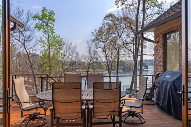 Refined Lakeside Living in this Exceptional Custom Built Home - photo 7