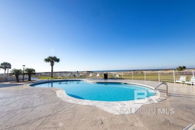 This penthouse condominium offers the perfect blend of vintage - photo 4