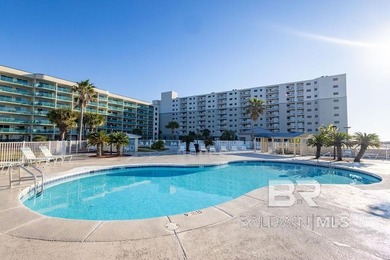 This penthouse condominium offers the perfect blend of vintage - photo 5
