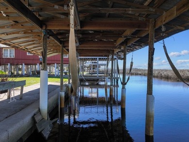 Waterfront Paradise in Suwannee, Florida! Discover two prime - photo 6