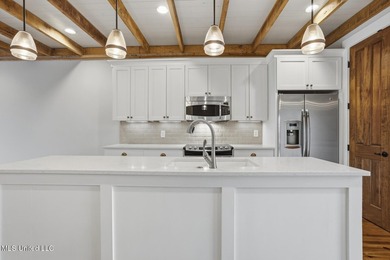 HIghly sought out 2 bed/2 bath condo in the Township of Colony - photo 11