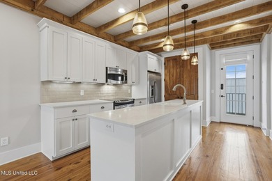 HIghly sought out 2 bed/2 bath condo in the Township of Colony - photo 14
