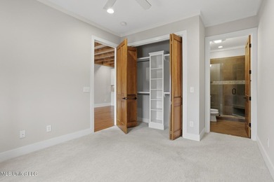 HIghly sought out 2 bed/2 bath condo in the Township of Colony - photo 17