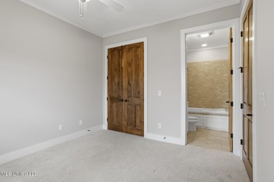 HIghly sought out 2 bed/2 bath condo in the Township of Colony - photo 19