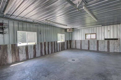 This remodeled home is move-in ready with fresh updates - photo 25