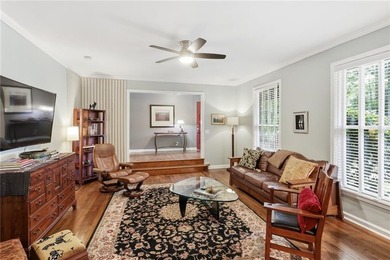 FLAWLESSLY updated 4 sided brick ranch on a GORGEOUS level lot - photo 7