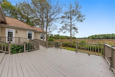 Experience the beauty of marshfront living in this stunning - photo 49