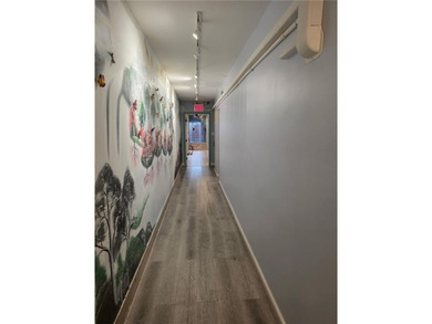 Prime Location in Sunset Park, Busy high traffic area newly - photo 6
