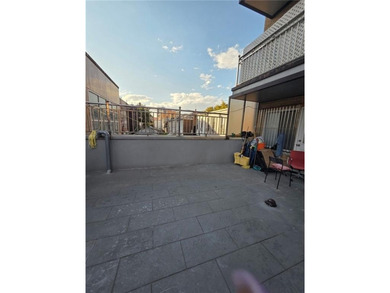 Prime Location in Sunset Park, Busy high traffic area newly - photo 9