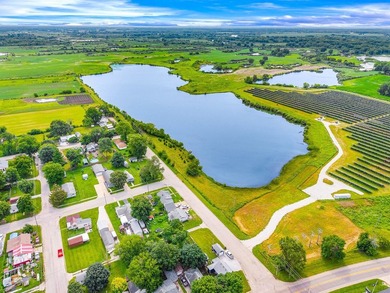 (private lake, pond, creek) Acreage For Sale in Canton Illinois