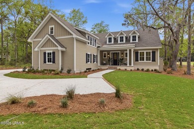 Looking for timeless luxury in a quiet, serene neighborhood that - photo 2