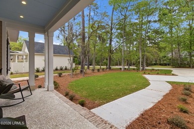 Looking for timeless luxury in a quiet, serene neighborhood that - photo 4
