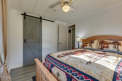 Welcome to your own private retreat just minutes from South - photo 31